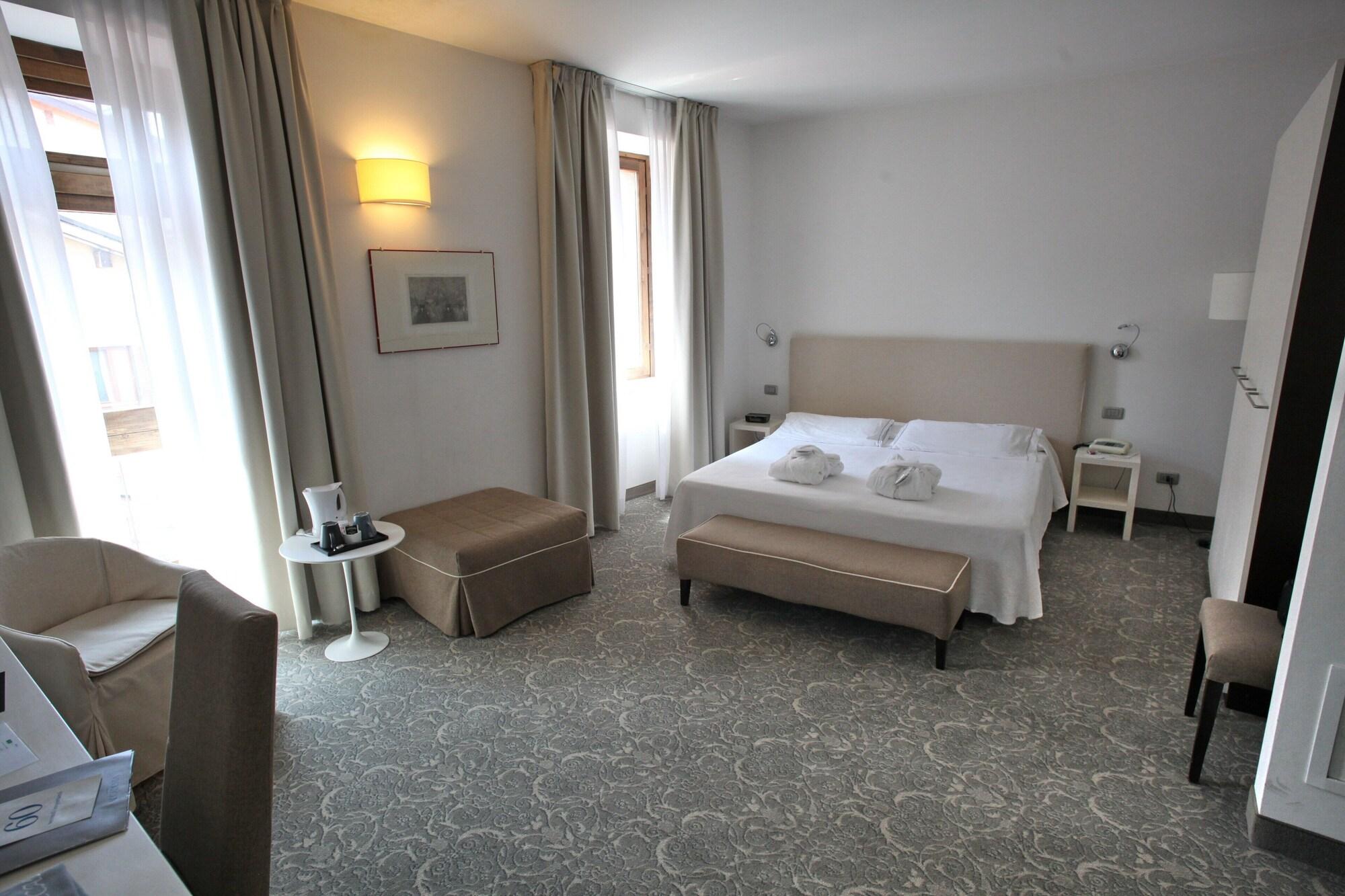 Albergo Accademia Trydent Zewnętrze zdjęcie