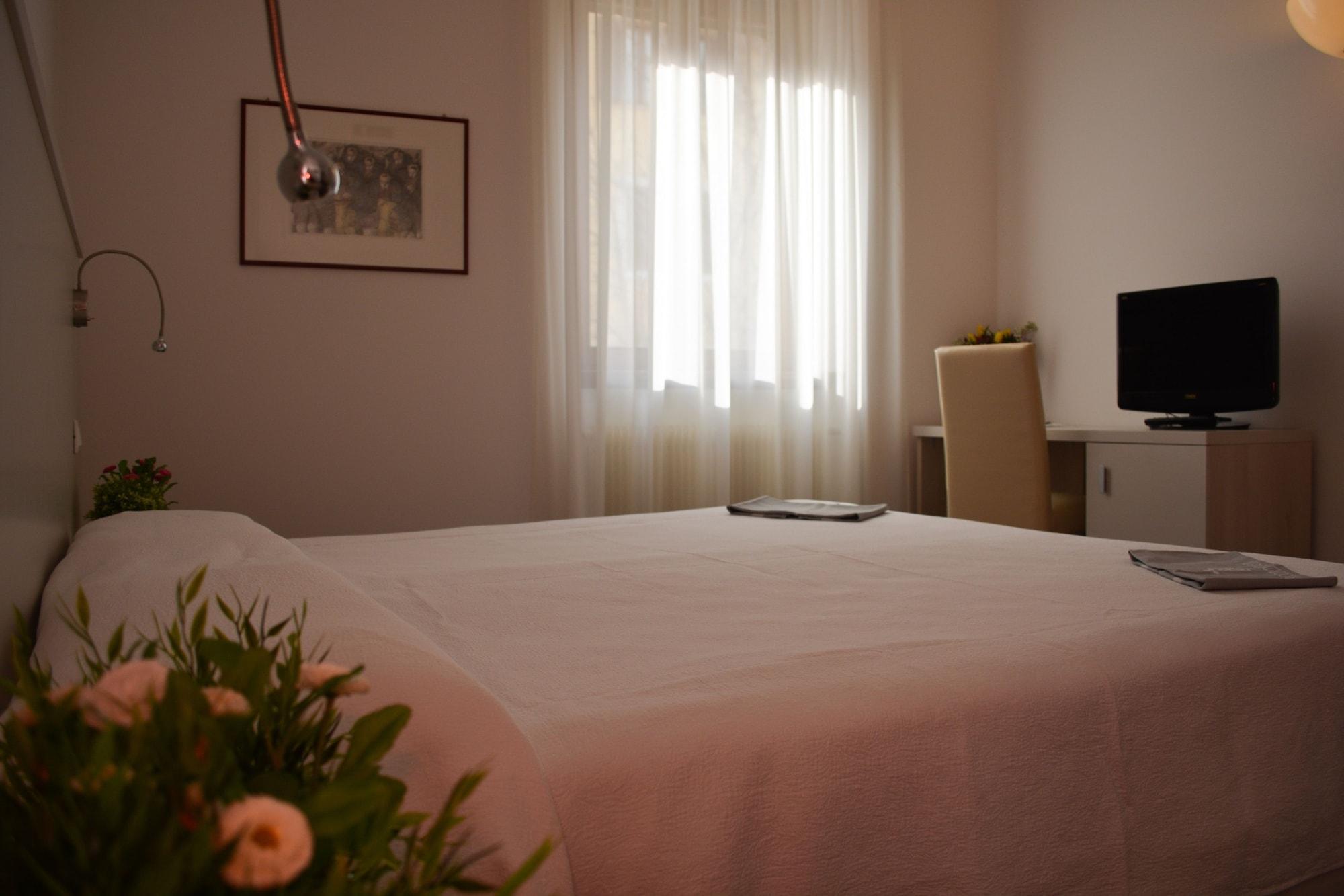 Albergo Accademia Trydent Zewnętrze zdjęcie