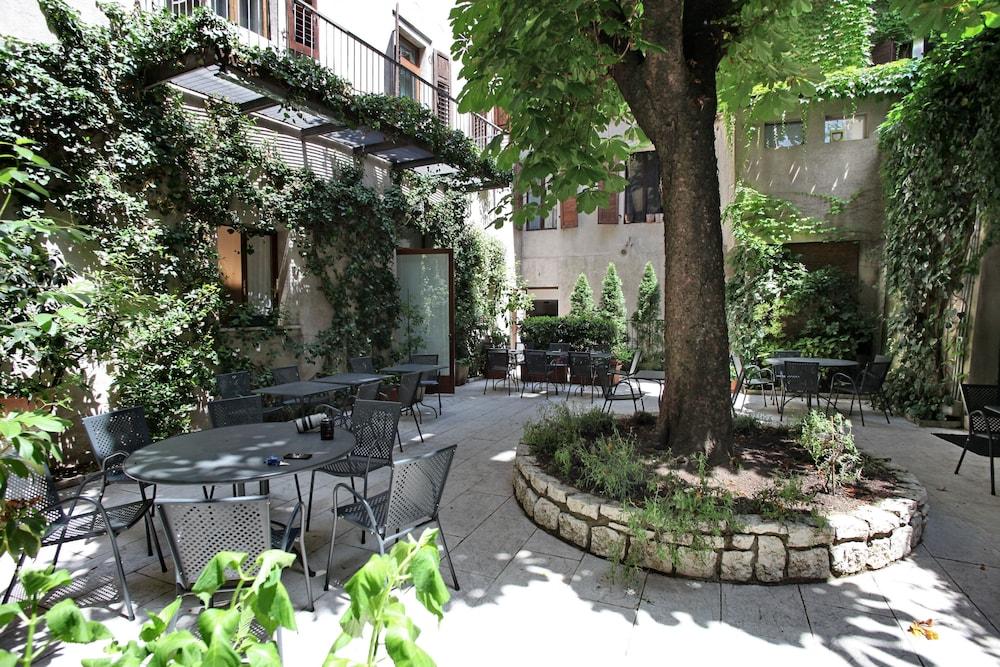 Albergo Accademia Trydent Zewnętrze zdjęcie