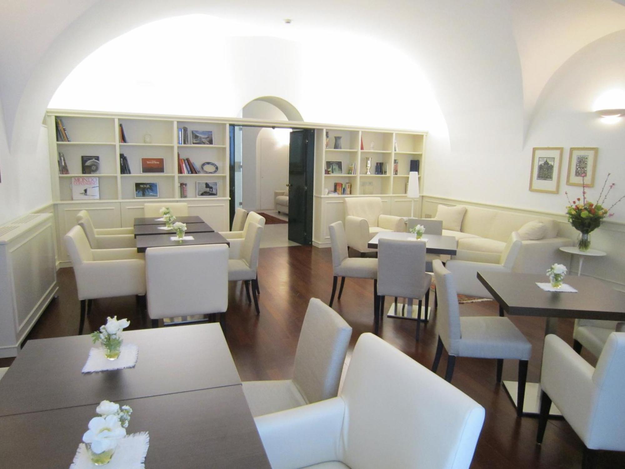Albergo Accademia Trydent Zewnętrze zdjęcie