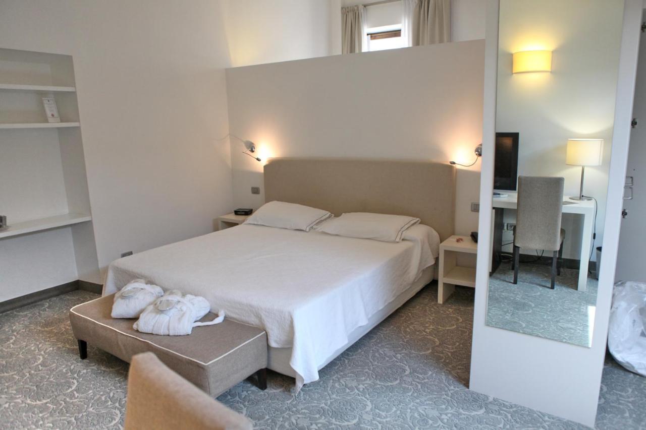 Albergo Accademia Trydent Zewnętrze zdjęcie